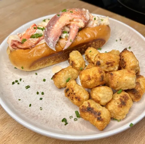 [homemade] Lobster Roll with Old Bay Tots