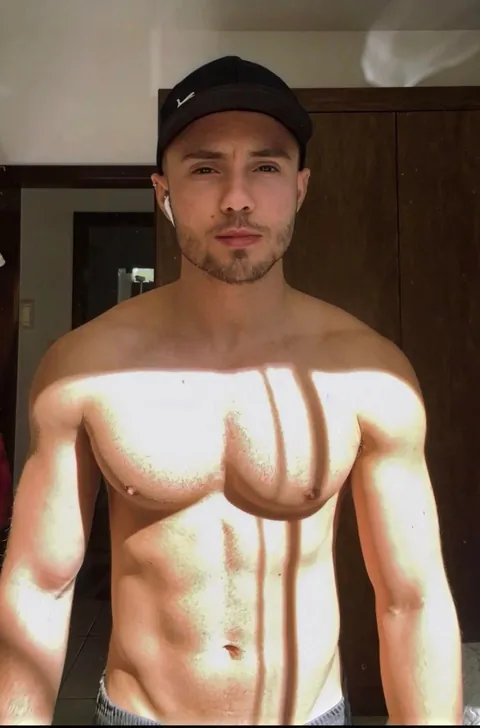 The face and the meat (23)