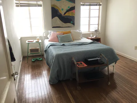 Depression had me living in a dump and not taking care of myself for months. Recently I moved into my first ever bachelorette pad! I’m engaging in some great habits, cleaning every day and lots of warm baths. Im feeling happier and healthier then ever!