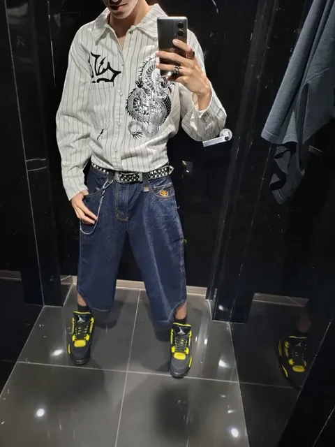 Apparently I dress... gay?