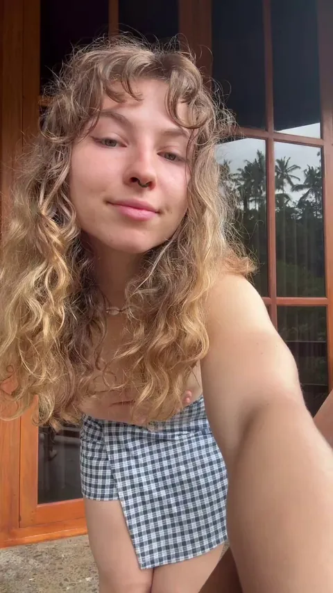 Perfect gooning material if you're into fit girls like me...