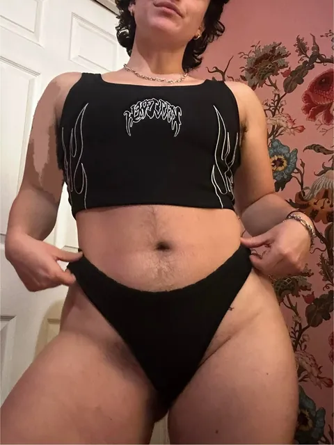 I need your help to take off my new gym fit