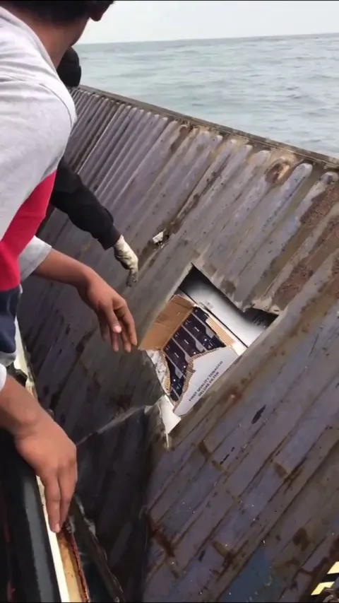 A cargo container was found floating at sea, after cutting it open they found it filled with several million dollars worth of cigarettes