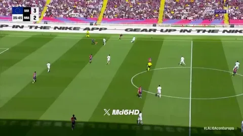 No red given for last man foul on Barcelona