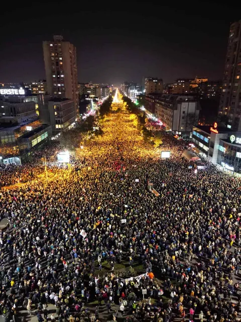 Anti-govt. protest in Novi Sad, Serbia right now, motivated by the tragedy that happened last Friday. The city hasn't seen protests this large in a long time.