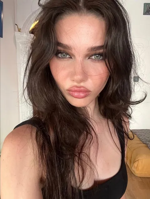 Goon to Pretty gen-z face porn