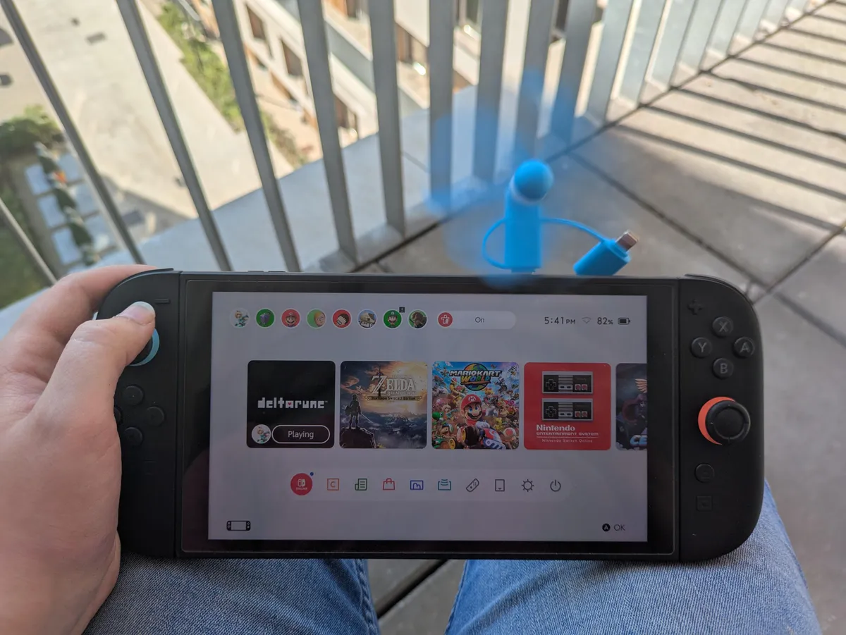 Found another use for the top USB-C port!