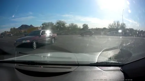 Assholes in cars [OC]