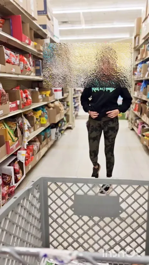 I love to flash while shopping