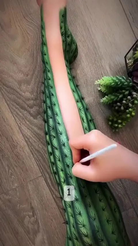 Amazing make-up body art by Mimi Choi