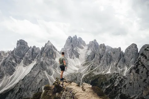 Dolomites,Italy, Alternate route idea staying in Rifugios, 1 week of hiking