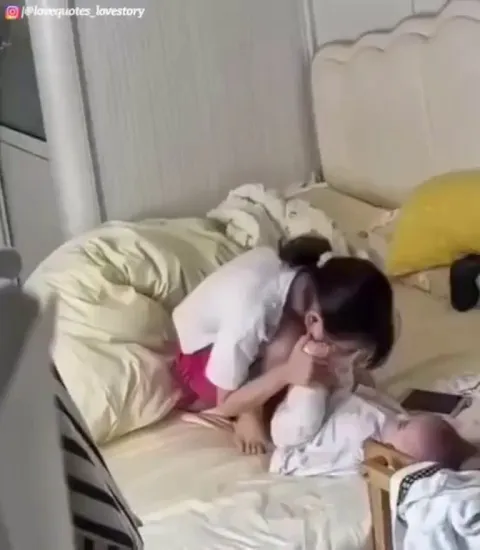 Mom also calms her oldest daughter because she too was scared