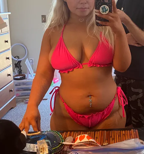 would you do a double take if you saw me at the beach? 4'10" 150lbs