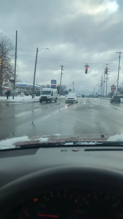 [oc] Not cleaning the snow off your car roof... And then driving blind.
