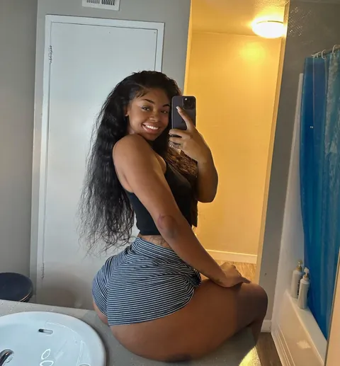 Sexy Slim Thick