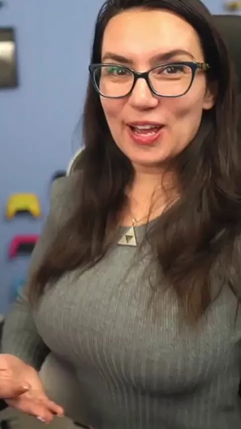 The queen of being too busty to hide