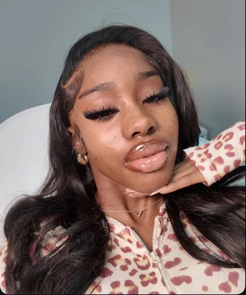 Fyne shii got my pole heavy