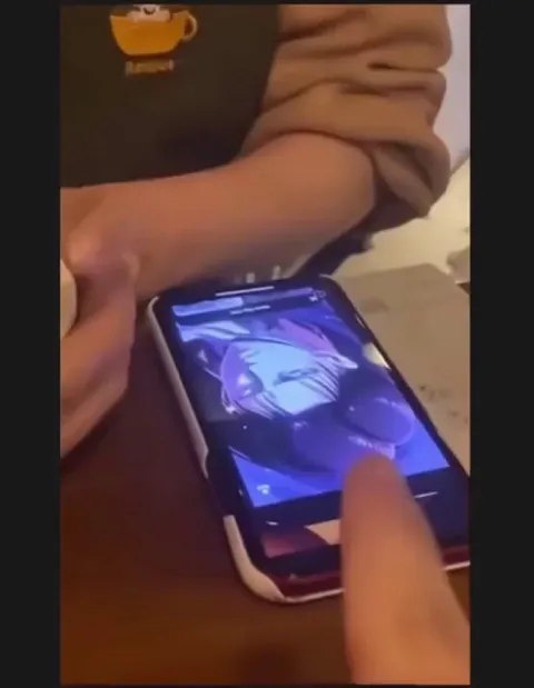 a cafe in Japan that will put any image you want on your coffee.