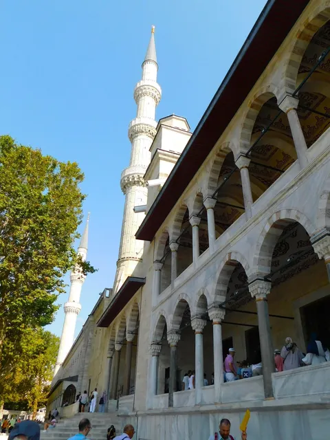 Blue Mosque in Istanbul, Turkey (17th cen.) [OC]