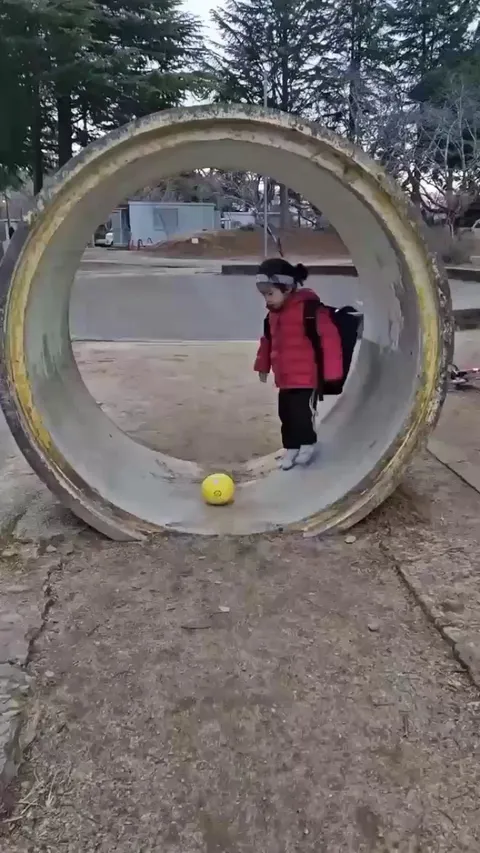 She knows physics very well 🤪