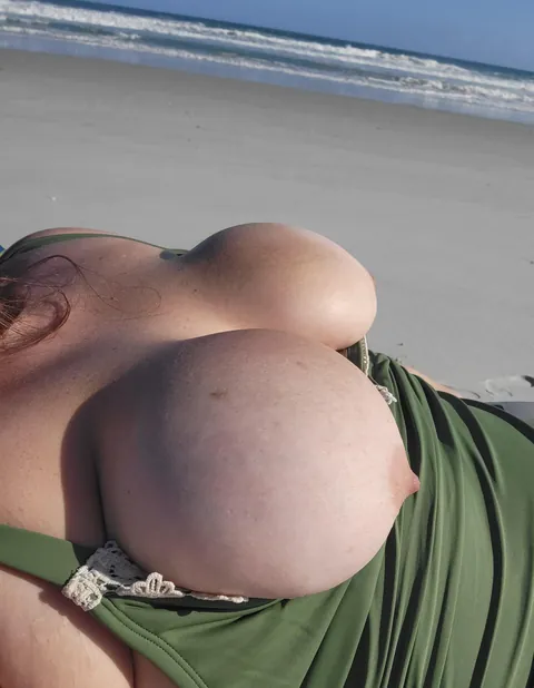 Lunch break at the beach