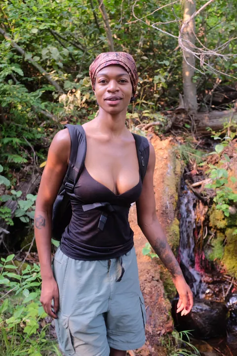 26f tech dropout, van dweller, failed model. do your worst