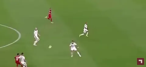 Weird Clearance by Algeria's defender Achref Abada