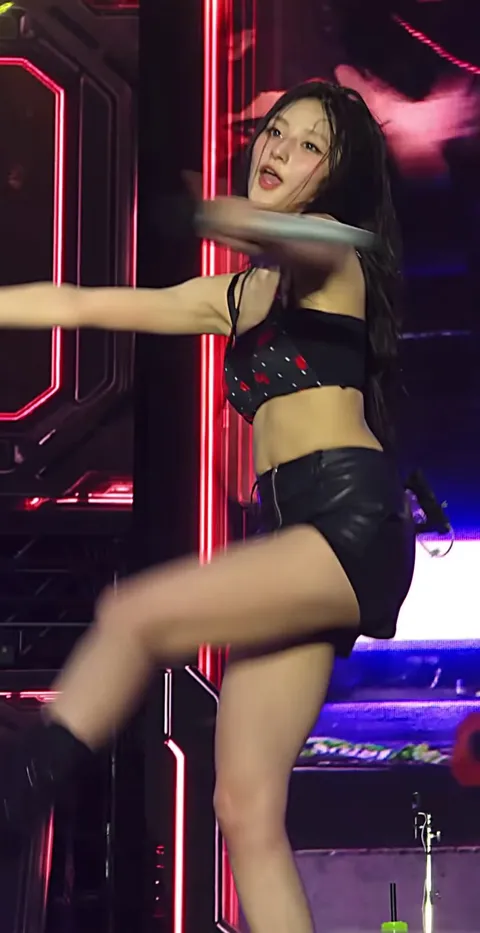 KISS OF LIFE - Haneul