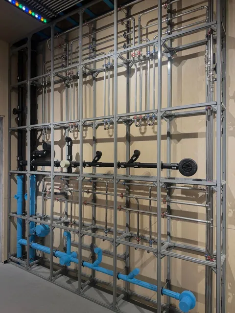pipe and cable management of this place