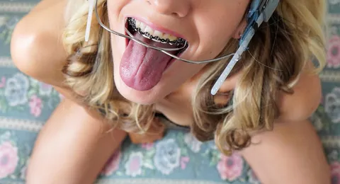 Don’t tease me like that, take it out and put it in my mouth