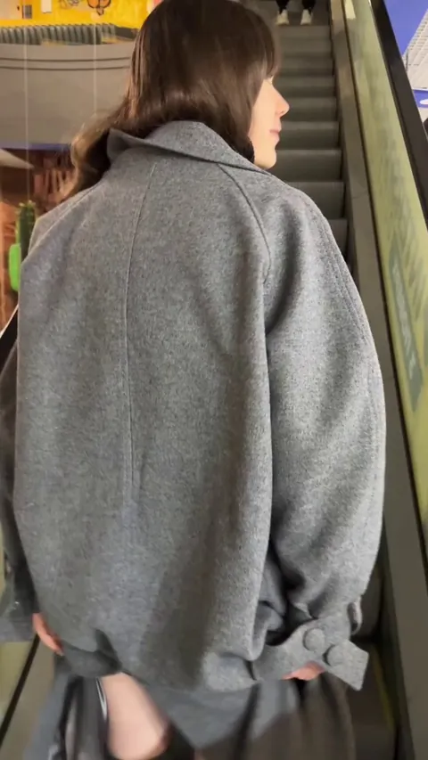 Easiest way to pick up a guy while on the elevator