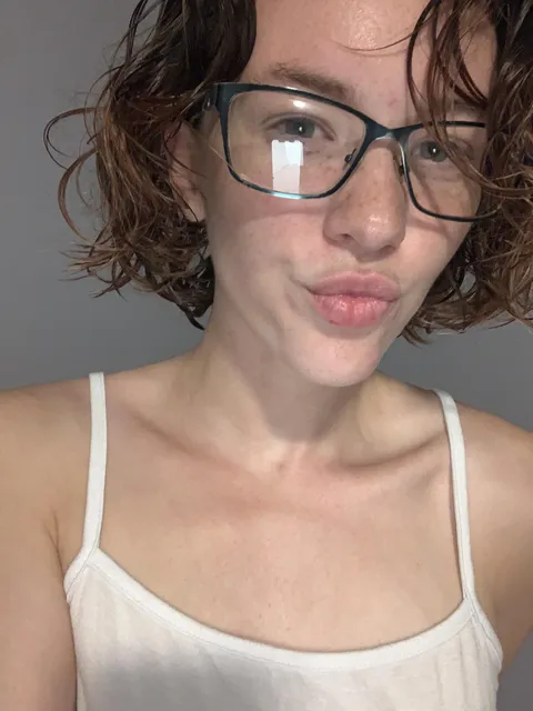Nerdy girls have electric kisses