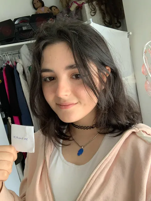 I’m a broke art student who has been waiting years just to turn 18 for y’all to roast me. Today’s the day. Roast me.