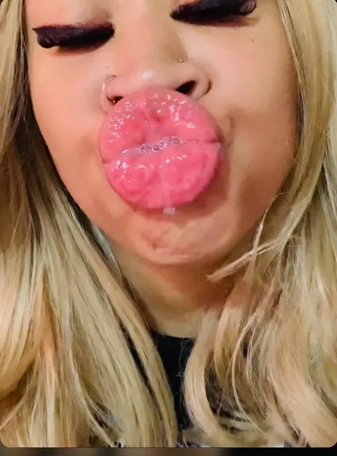 Found more of her ngl she got fye lowkey content fsfs