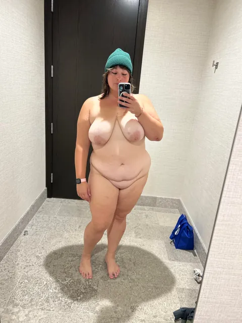 Transition from clothes to swimsuit and everything in between