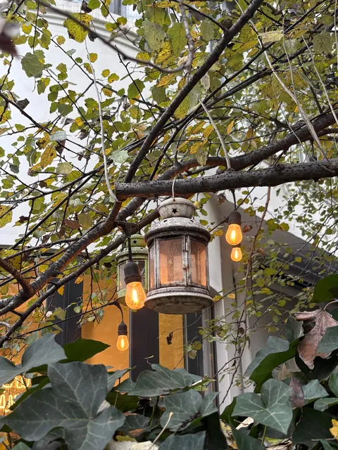 Some sloppy snaps in one of my favorite neighborhoods in Bucharest