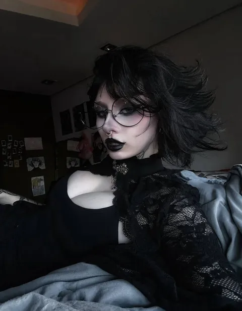 Just an alt girl album cous i love them