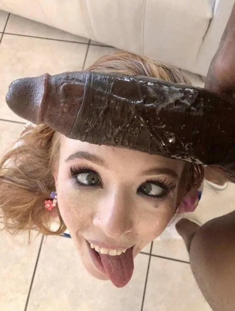 Getting gooned on my lunch break 😵‍💫