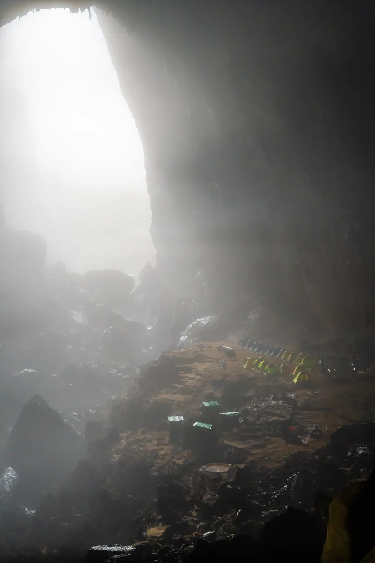 Hang Son Doong - The Largest Cave on Earth
