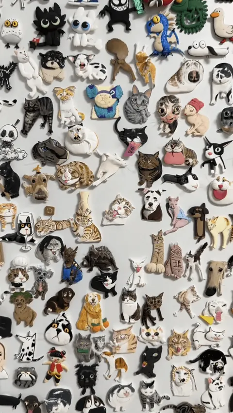 My friend said he had to preserve this moment for his cat, so I made it out of clay!