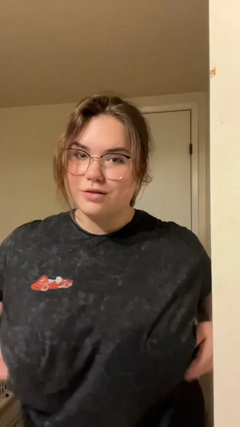 I love showing you my huge E cups