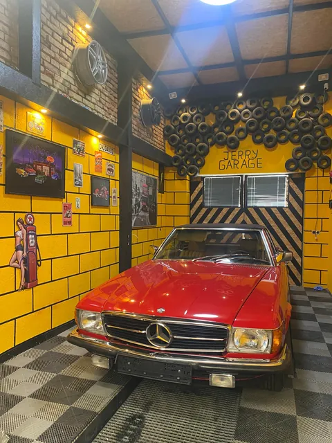 Good evening gentlemen and ladies respectively, i would like to present you my hobby garage