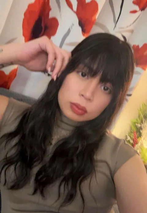 Been 4 months of transitioning (MtF)..This Holiday Season I finally decided to experiment with make up.. How did I do?