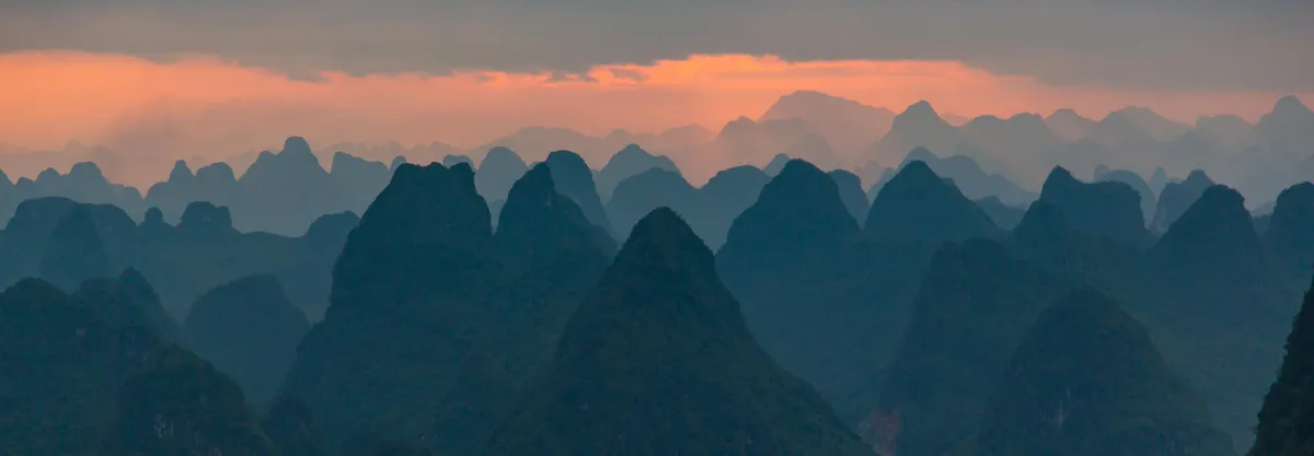Layers of light. Guilin at Sunrise, China [OC][5760×2000]