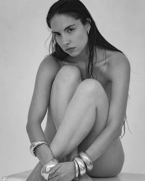 Moi (Rebecca Bagnol) par Nicolas Larriere