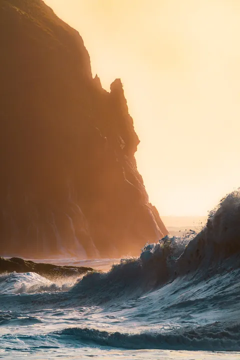 Never seen waves quite so picturesque | Cape Disappointment State Park, OR [2192x3288] [OC]