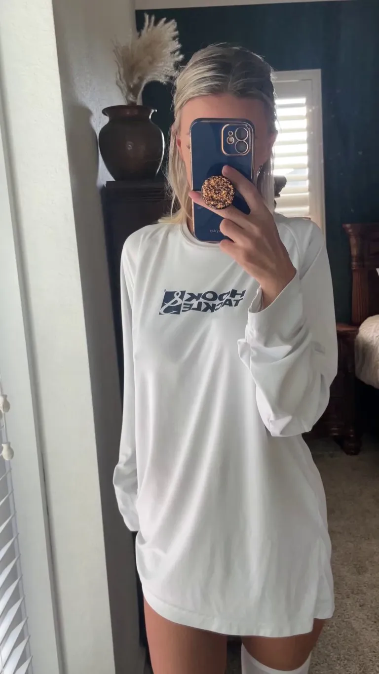 For those that appreciate mom tummies 🥰[gif]