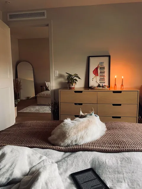 Trying to romanticize my rent🤭