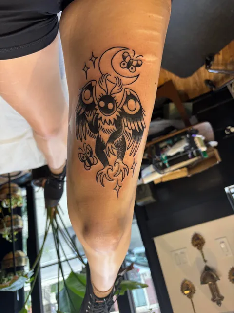 Showing off My Mothman! Chicago at Goodkind Tattoo