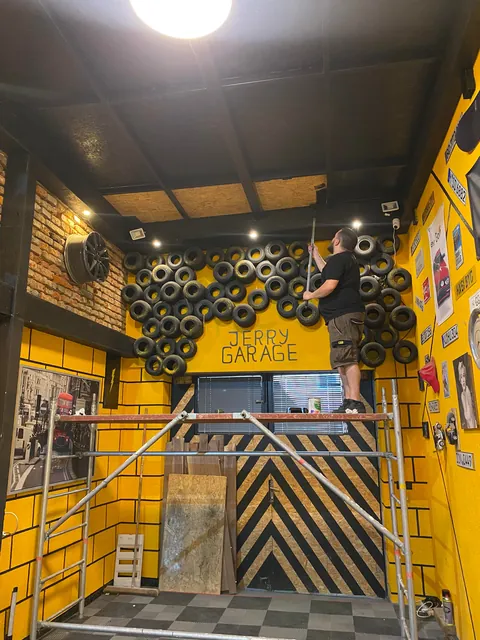 Good evening gentlemen and ladies respectively, i would like to present you my hobby garage